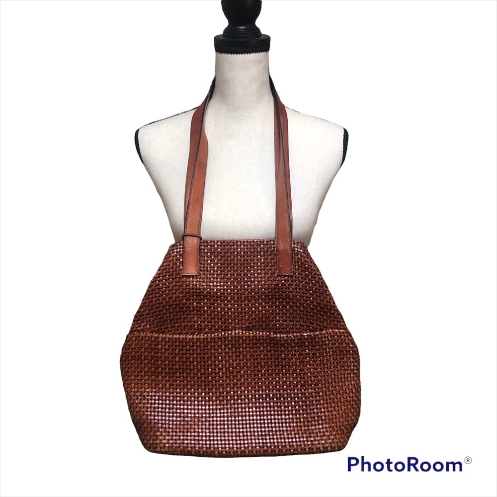💚 Americana by sharif brown leather woven purse
❗️MAKE AN OFFER❗️